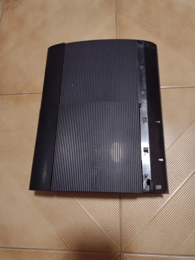 PlayStation 3 Slim Negra