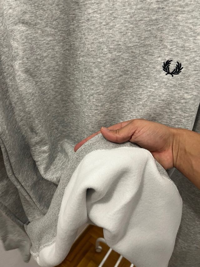 Sudadera Fred Perry Gris