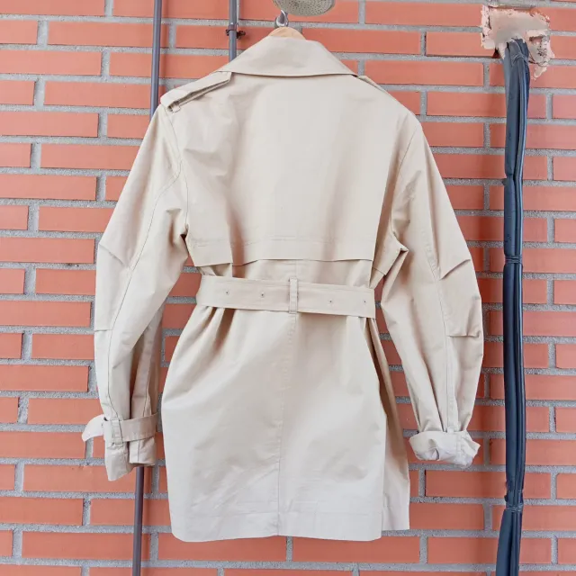 Gabardina tres cuartos beige