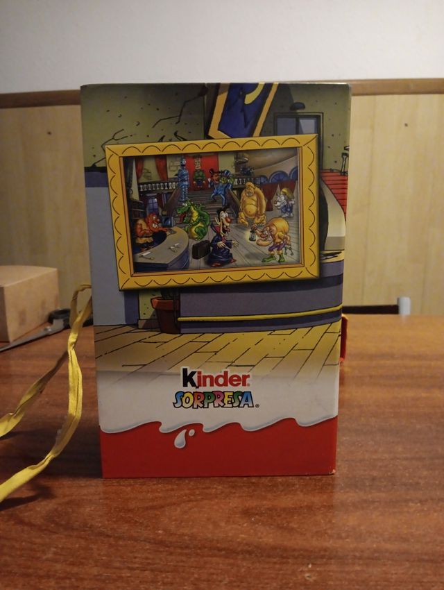 Kinder Sorpresa Monster Hotel