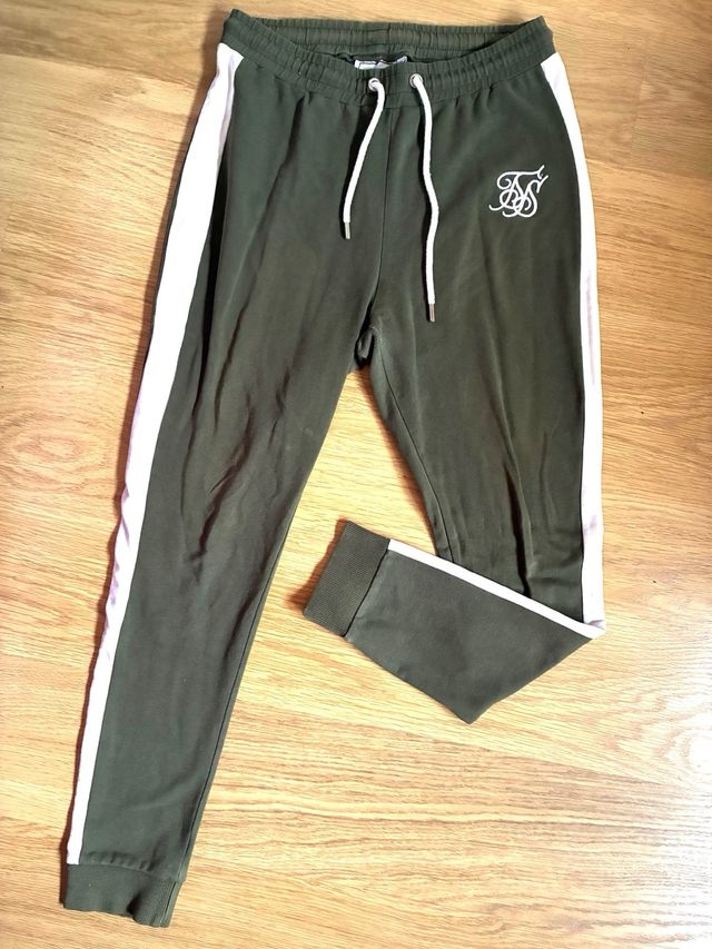 Pantalón SikSilk verde y blanco