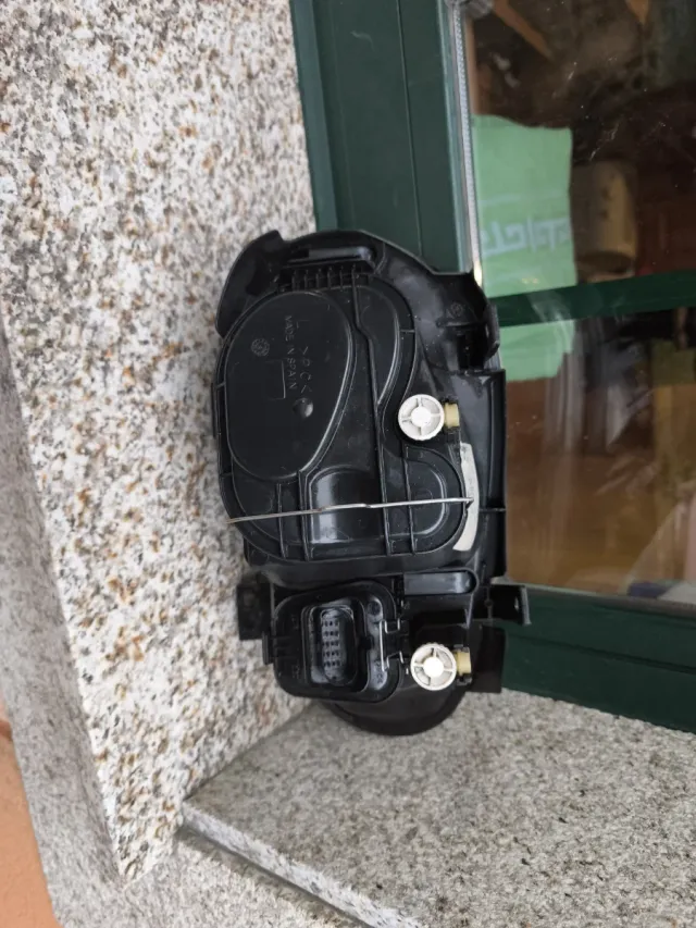 Faro Izquierdo Golf 4