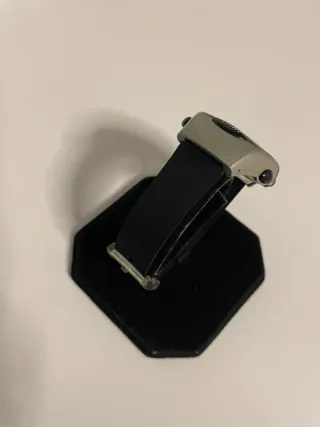 Reloj Digital Vintage Gris y Negro