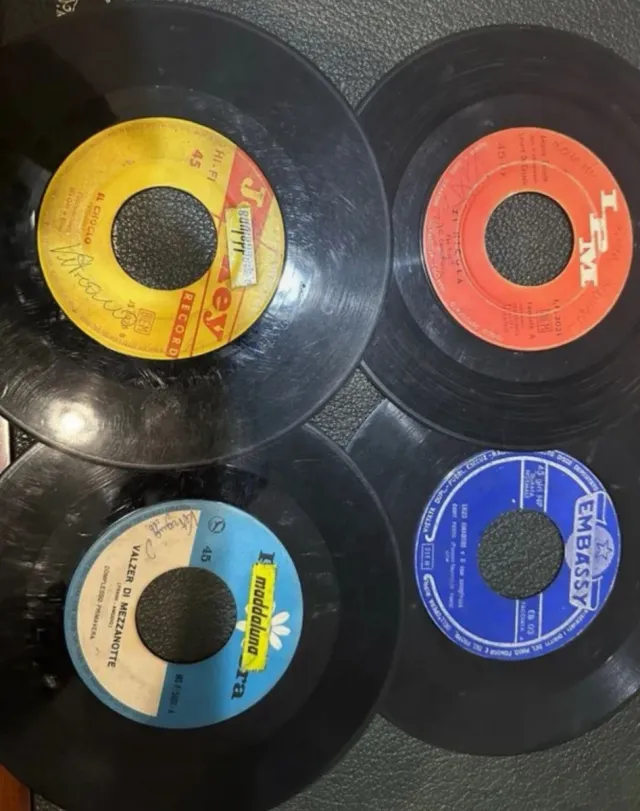 4 Dischi 45 Giri Anni 50/60