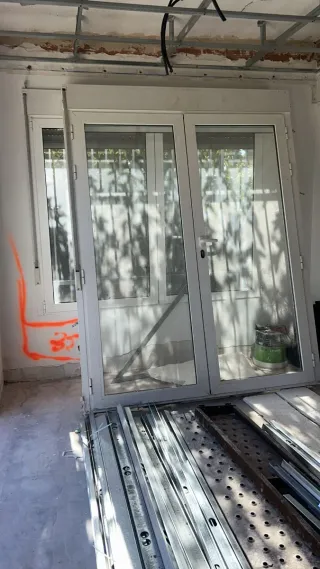 ¡Puertas y ventanas PVC con doble acristalamiento!