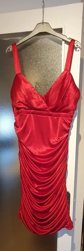 Vestido rojo cóctel Heine drapeado – Talla 42