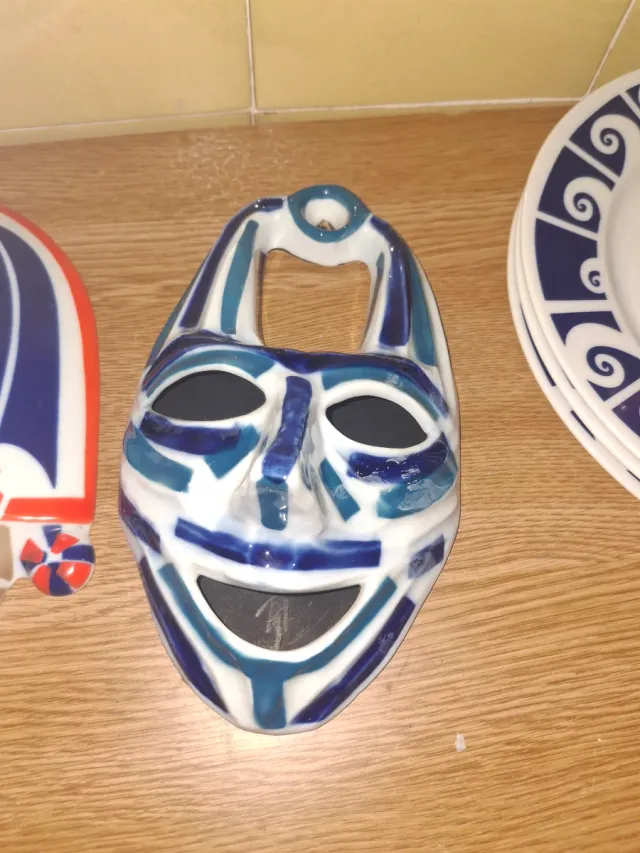 Sargadelos careta nº 4 y n.1