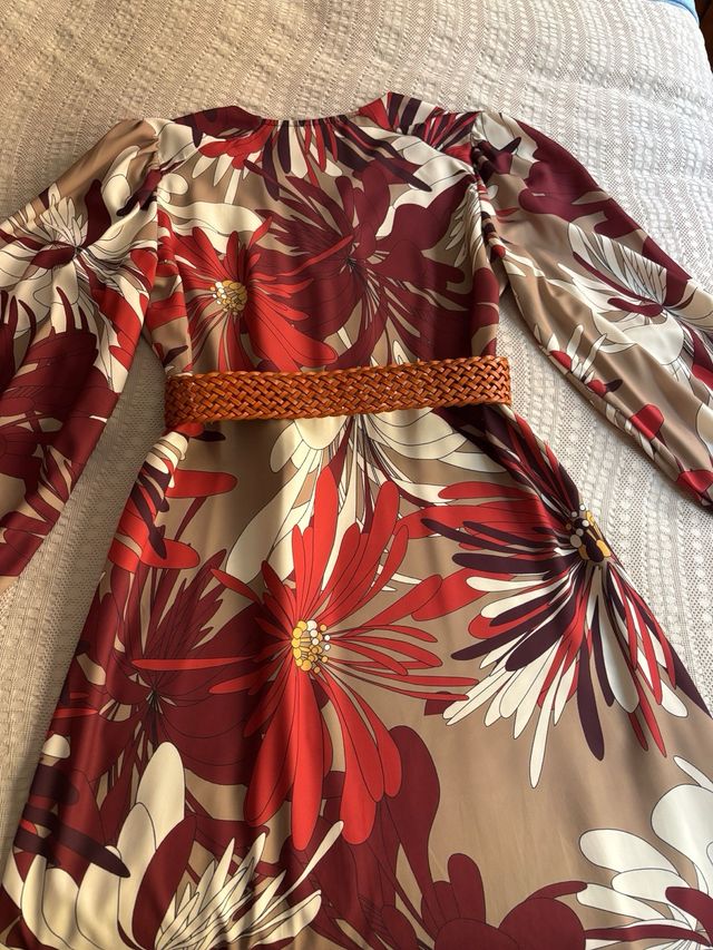 Vestido largo floral manga abullonada