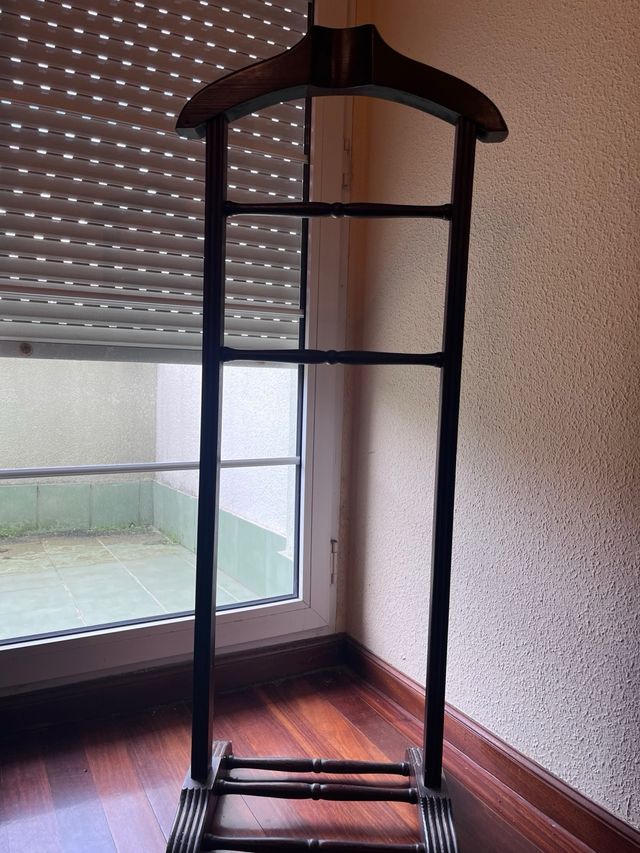 Galán de noche madera