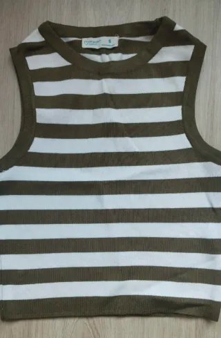 Camiseta de rayas verde oliva y blanca Talla S