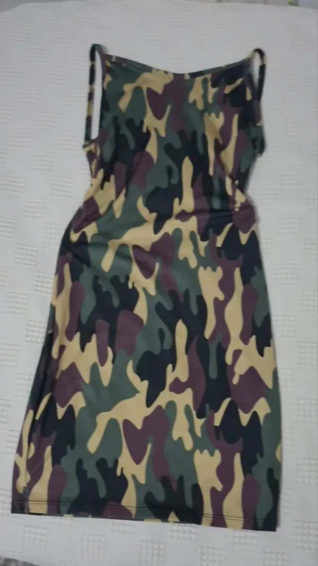 Vestido camuflaje espalda descubierta