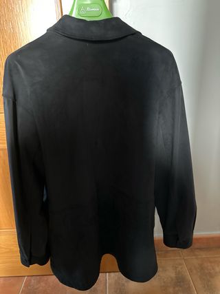 Chaqueta Zara ante negra