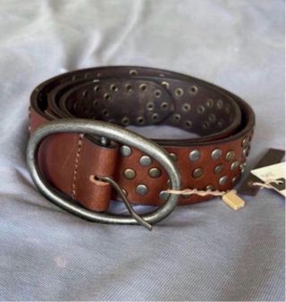 Cinturón Cuero Tachuelas BROWNIE