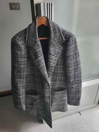Abrigo cuadros negro gris talla L