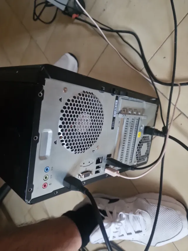 PC HP i5 8400 1TB HDD Grabadora no discutible