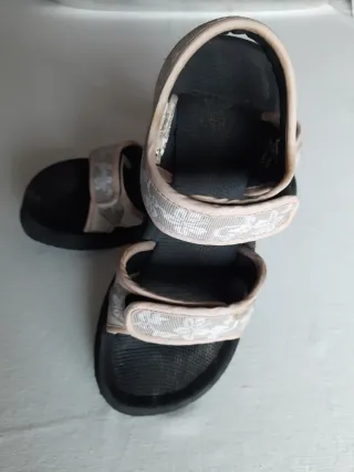 Sandalias Trekking Decathlon estampada Rosa/Negro