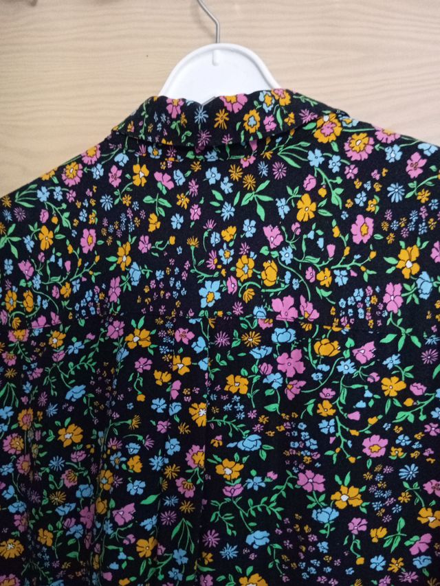 Camisa Levi's Flores Boyfriend Fit Talla L