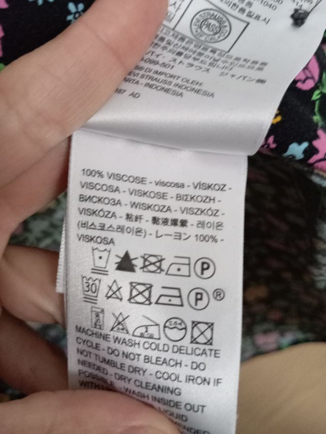 Camisa Levi's Flores Boyfriend Fit Talla L