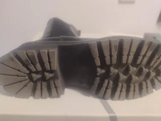 Stivaletto nero con suola chunky