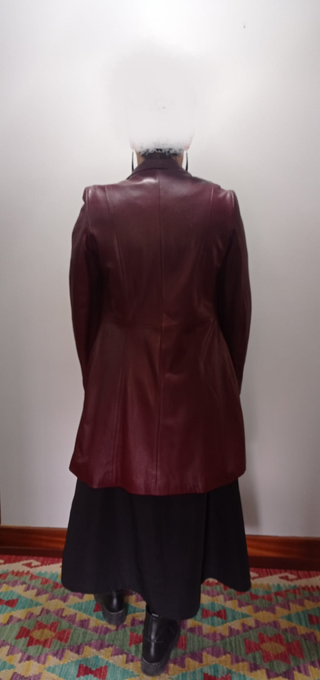 Chaqueta de piel 3/4 color burdeos