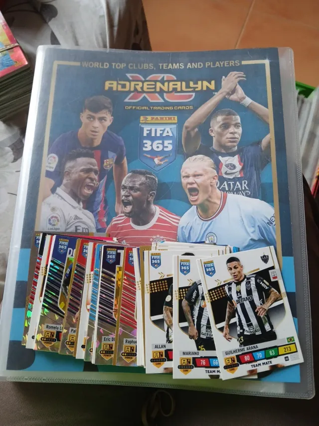 Álbum Panini Adrenalyn XL FIFA 365
