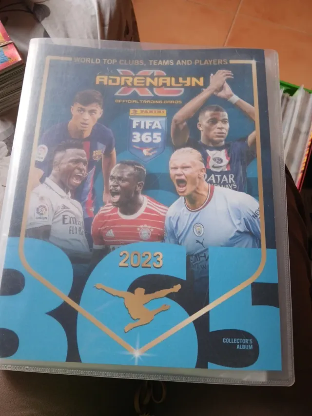 Álbum Panini Adrenalyn XL FIFA 365