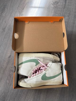 Nike Blazer Mid PRM Verde y Blanco