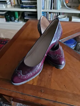 Zapatos granates estilo Oxford