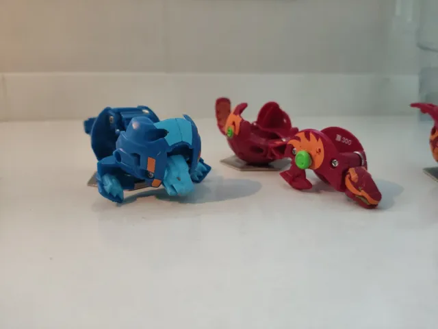 Arena Bakugan y 5 Figuras