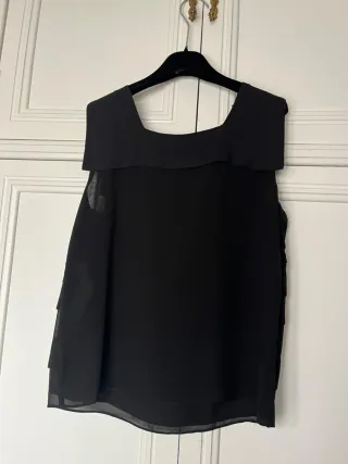 Top negro Zara con pedrería