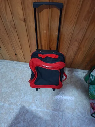 Carrito Coca Cola pequeño con ruedas