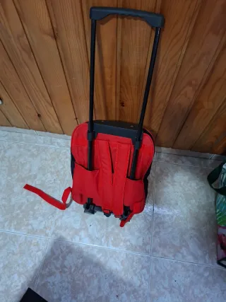 Carrito Coca Cola pequeño con ruedas