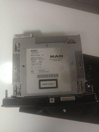 Radio GPS camión man tgx falta la antena