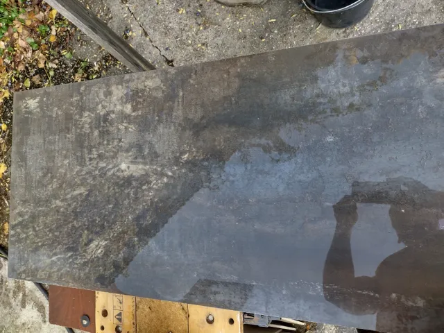 Baldosa piedra negra