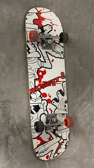 Skate con mochila y protecciones RUNFIT