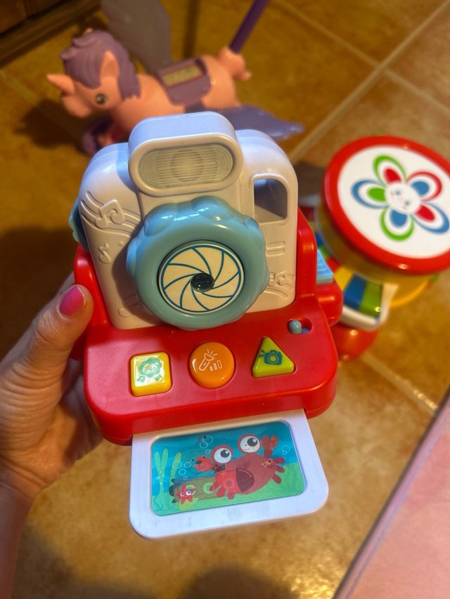 Lote Juguetes Niños: Caballo, Cámara y Tambor