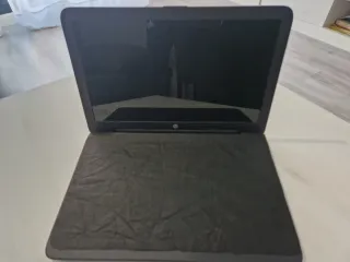 Ordenador portátil HP 15.6'' Negro