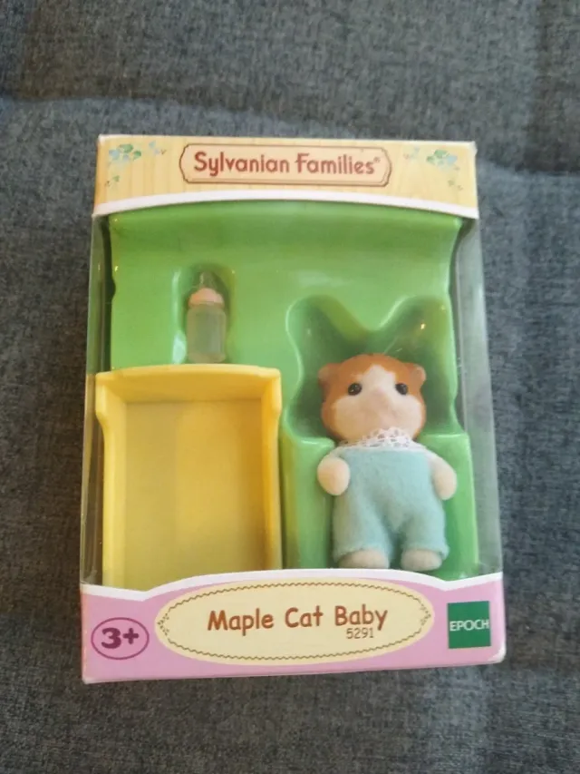 Sylvanian Families Gato Maple Bebé