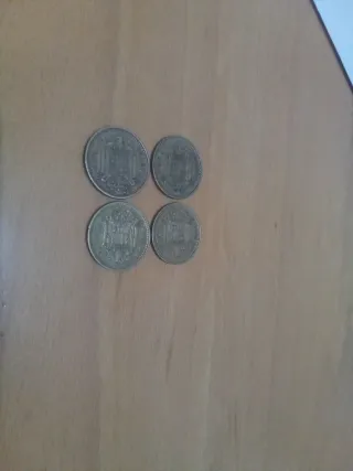 Lote de 4 monedas antiguas