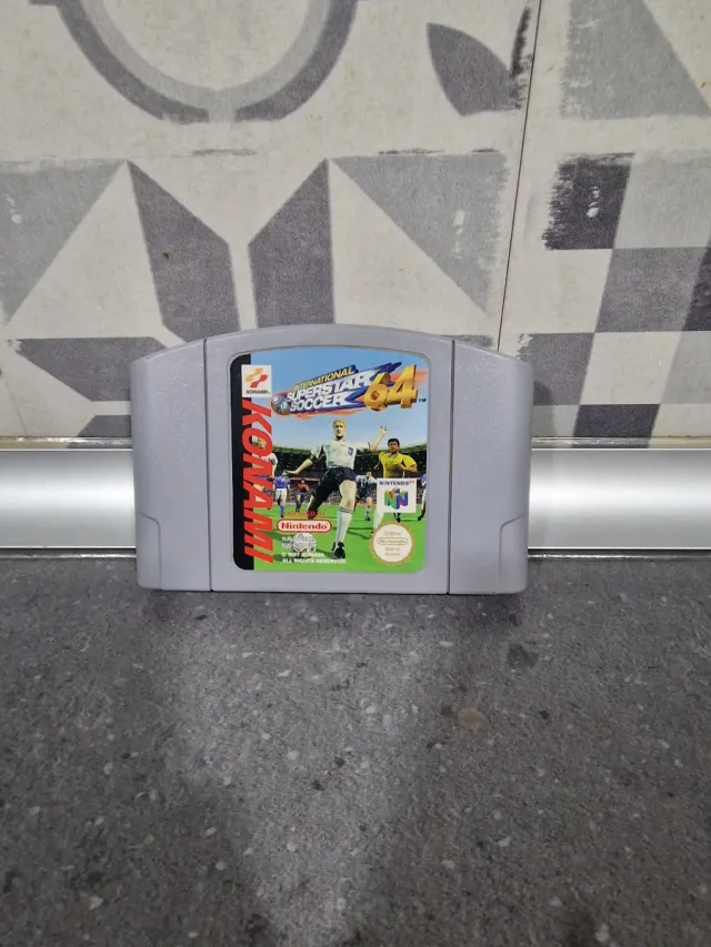 Nintendo 64 - International Superstar Soccer 64