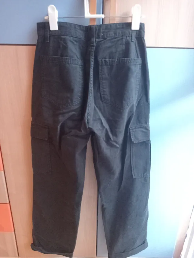 Pantalones cargo negros mujer
