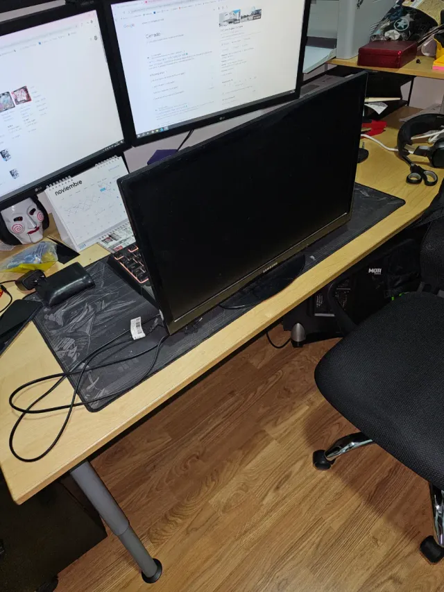 Samsung UE22D5003BW TV en buen estado