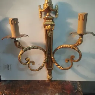 Applique dorata in metallo