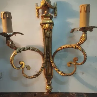 Applique dorata in metallo