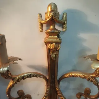 Applique dorata in metallo