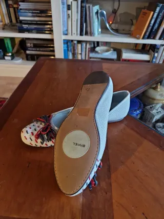 Bailarinas Biviel blancas con lazo