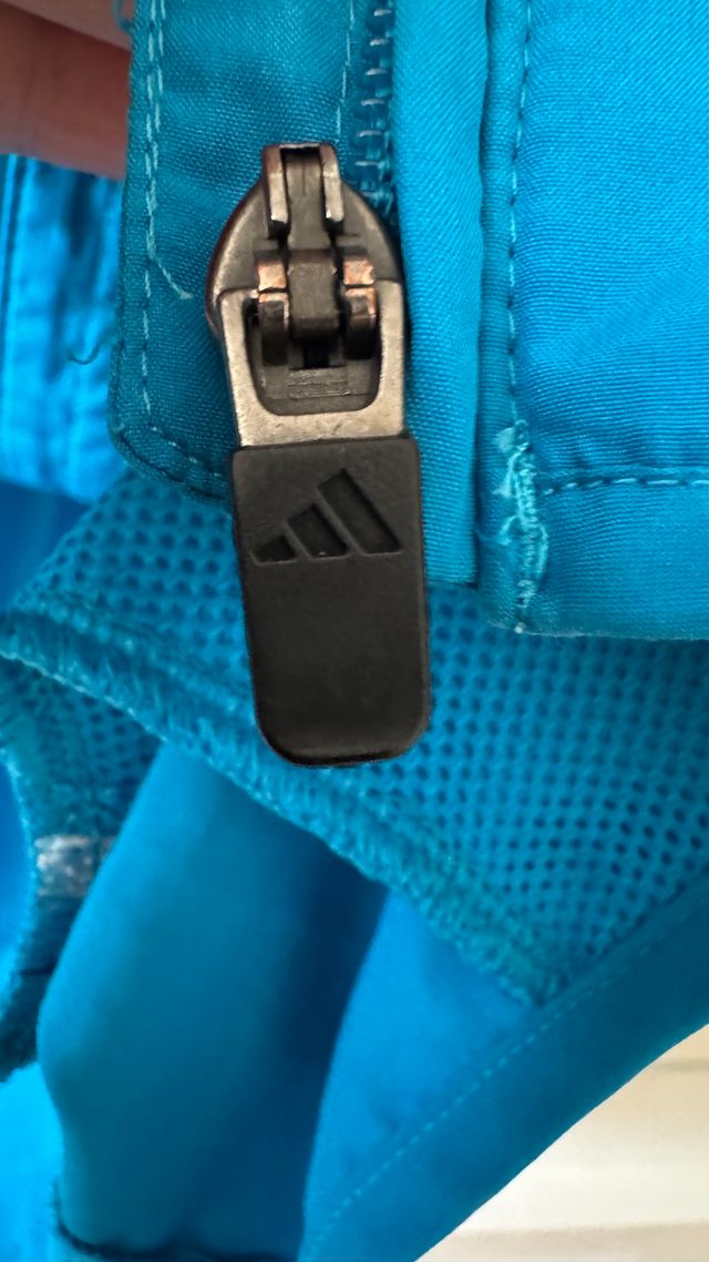 Cortavientos Adidas Azul y Amarillo Running