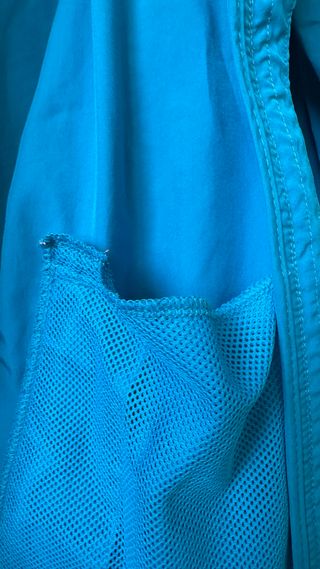 Cortavientos Adidas Azul y Amarillo Running