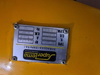 Esmeriladora de banco amarilla