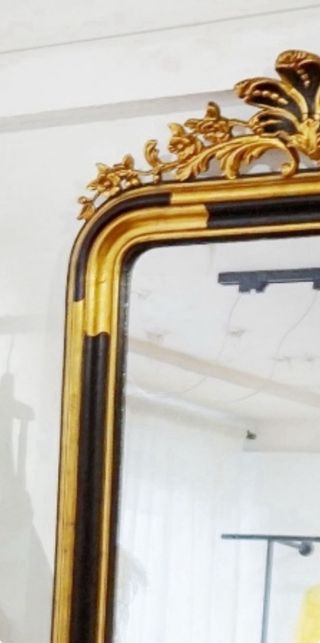 Espejo barroco antiguo de madera y escayola